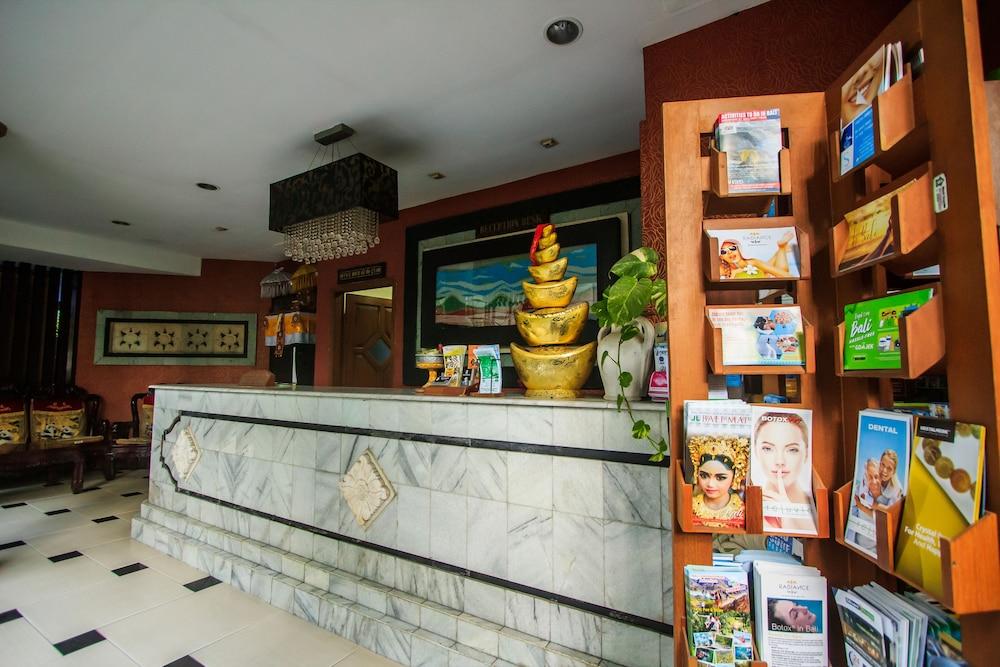 Sri Ratu Hotel Legian  Exterior photo