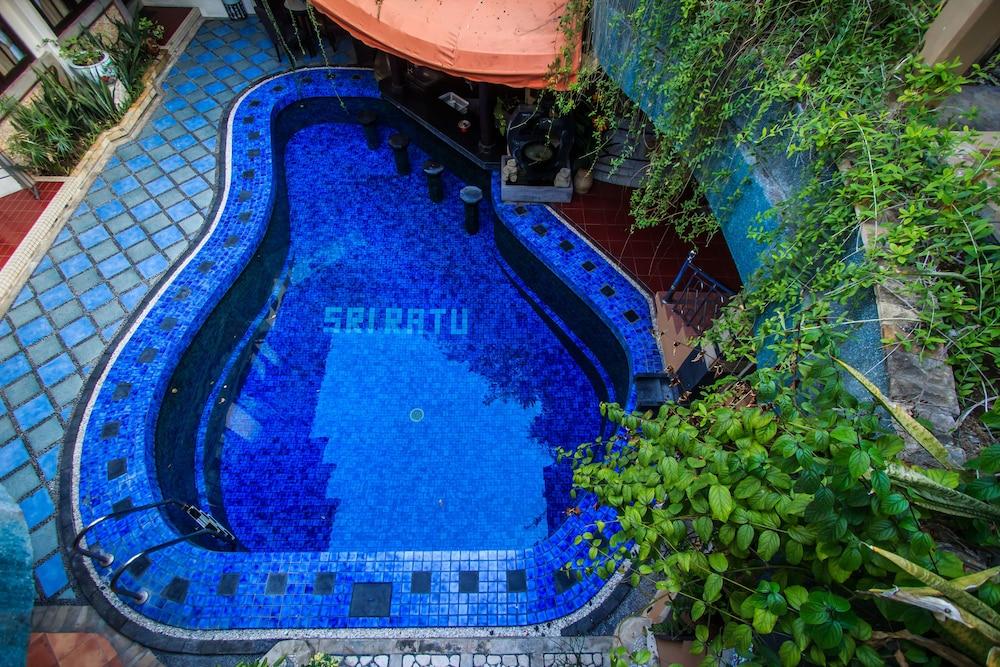Sri Ratu Hotel Legian  Exterior photo