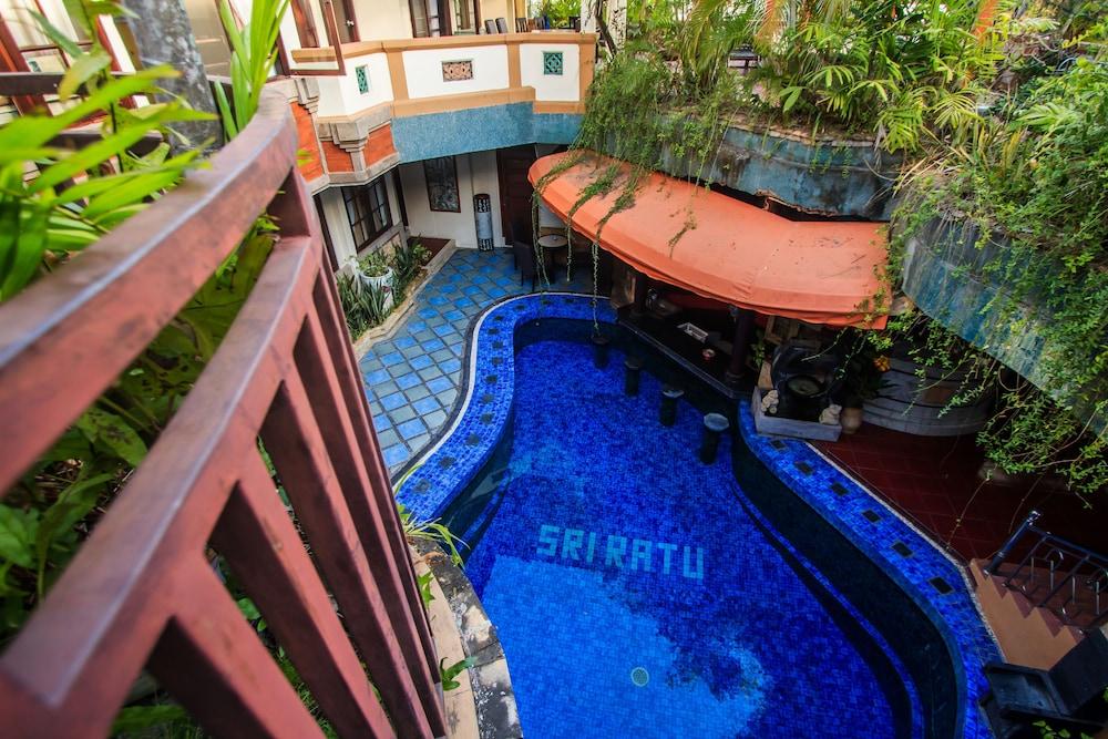 Sri Ratu Hotel Legian  Exterior photo