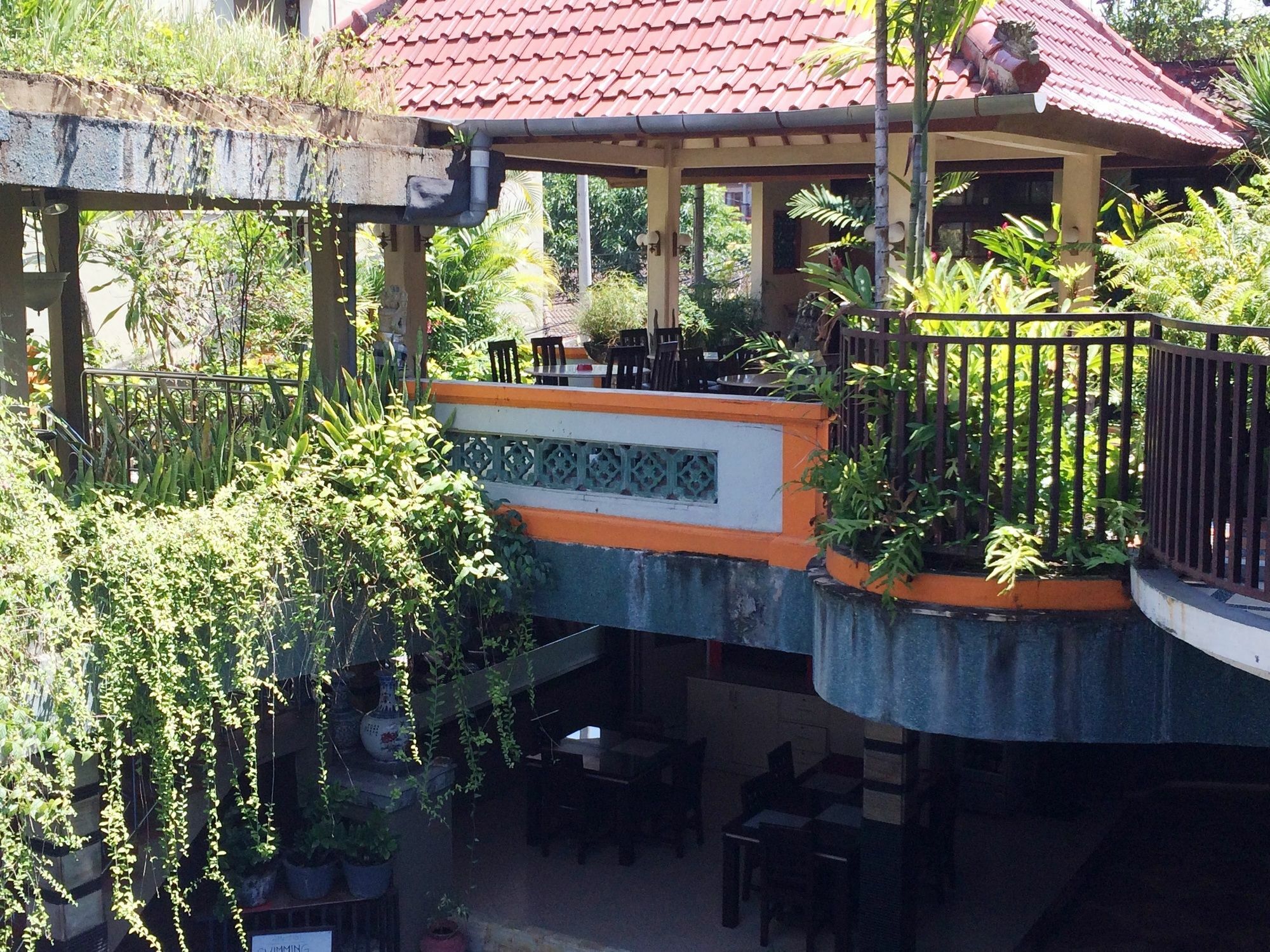 Sri Ratu Hotel Legian  Exterior photo